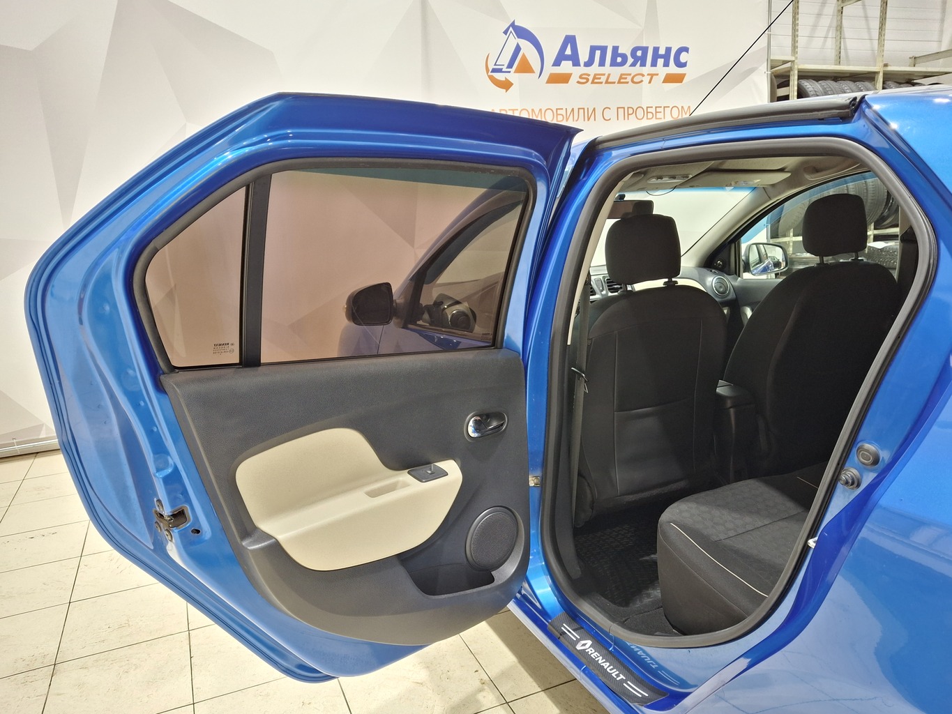 RENAULT LOGAN