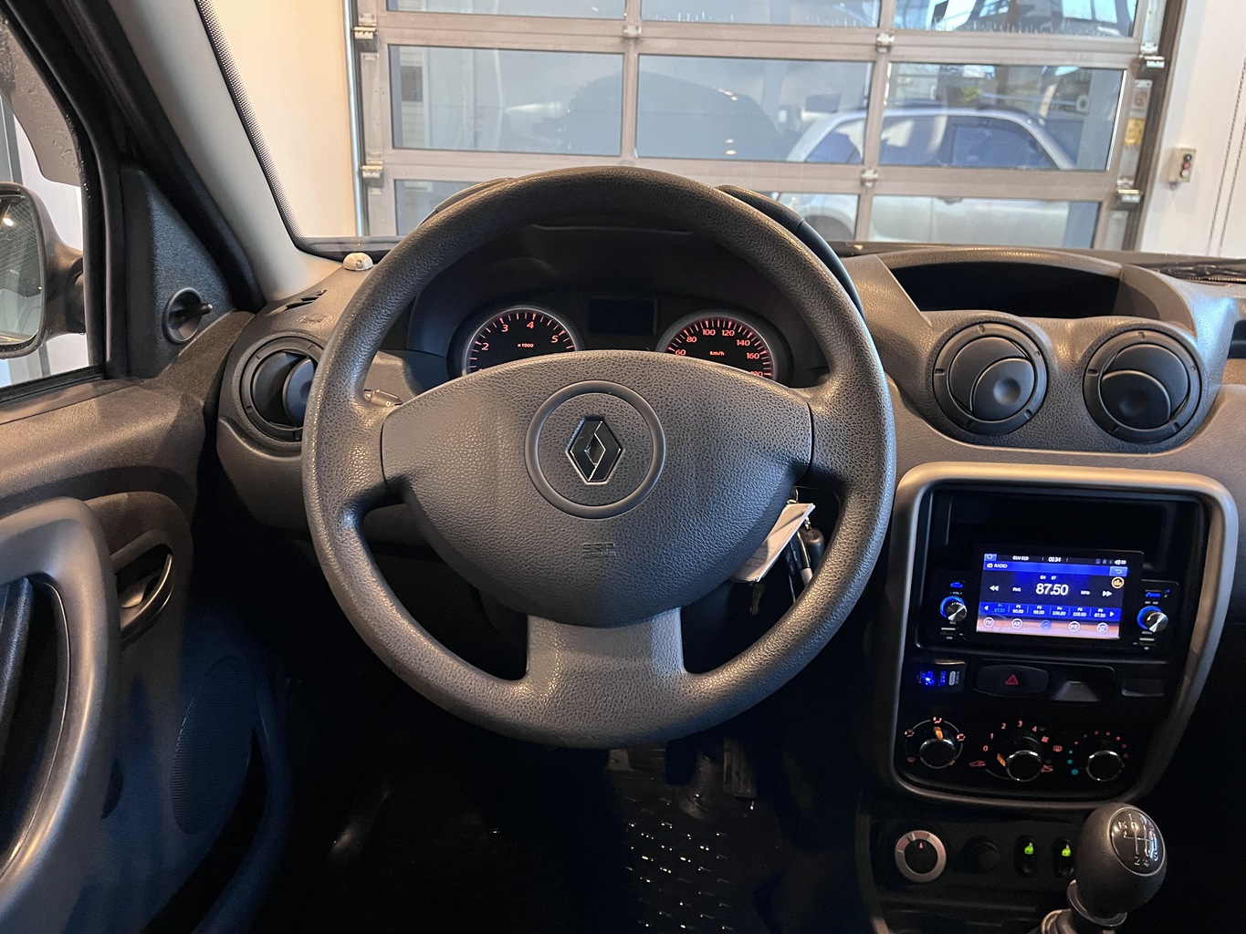 RENAULT DUSTER
