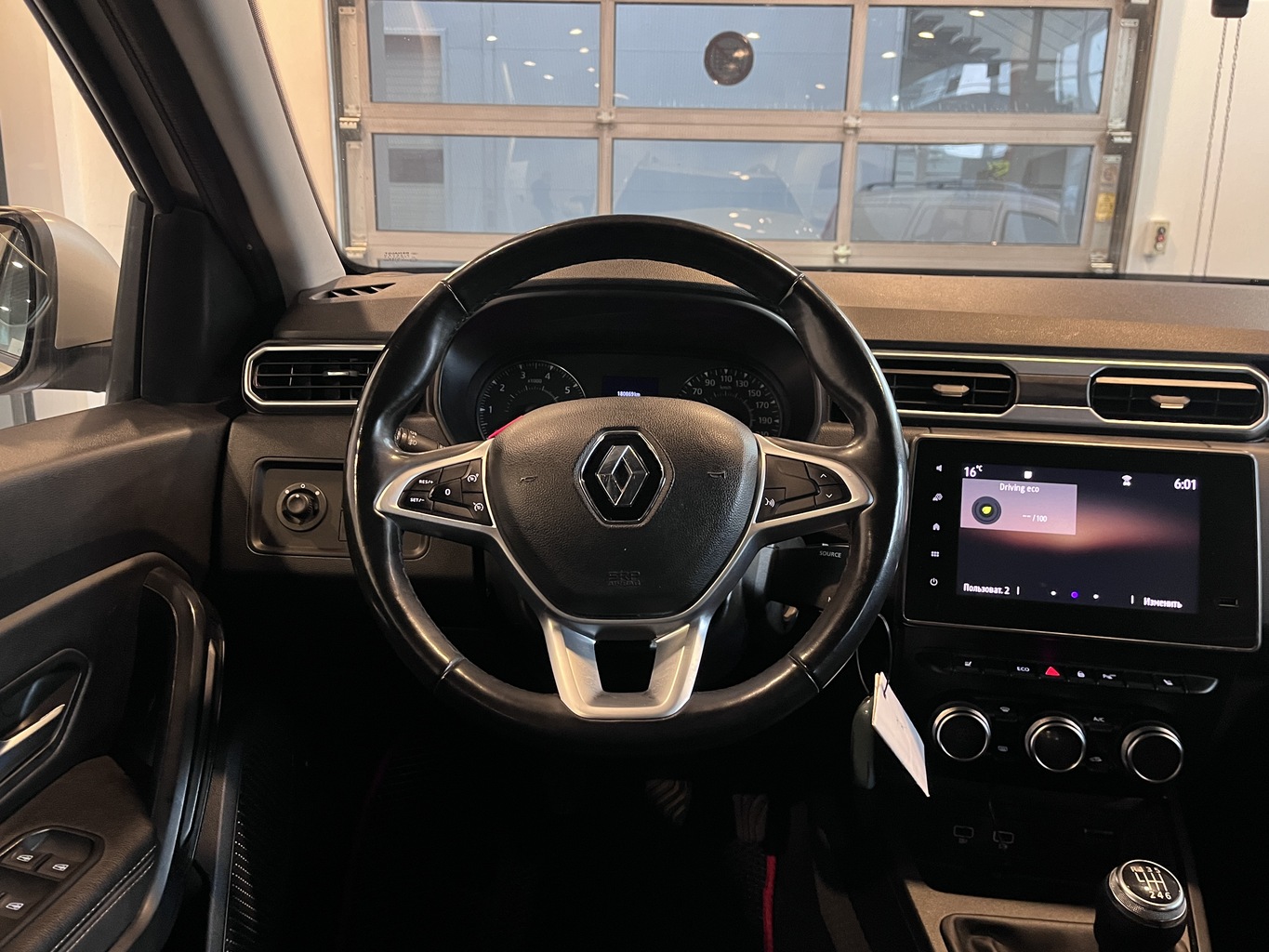 RENAULT DUSTER