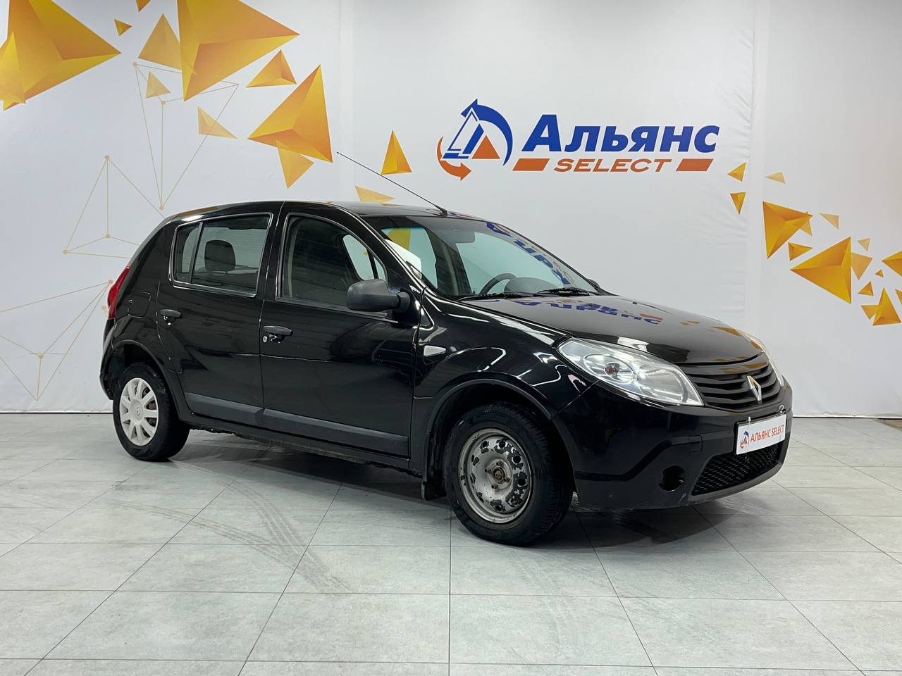 RENAULT SANDERO