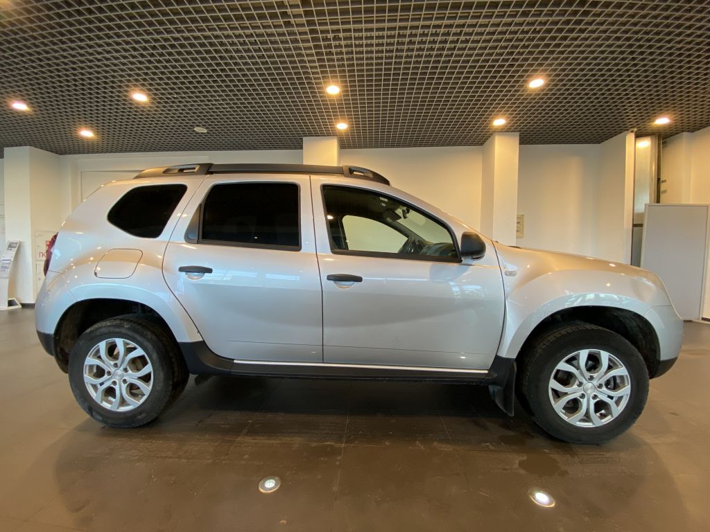 RENAULT DUSTER