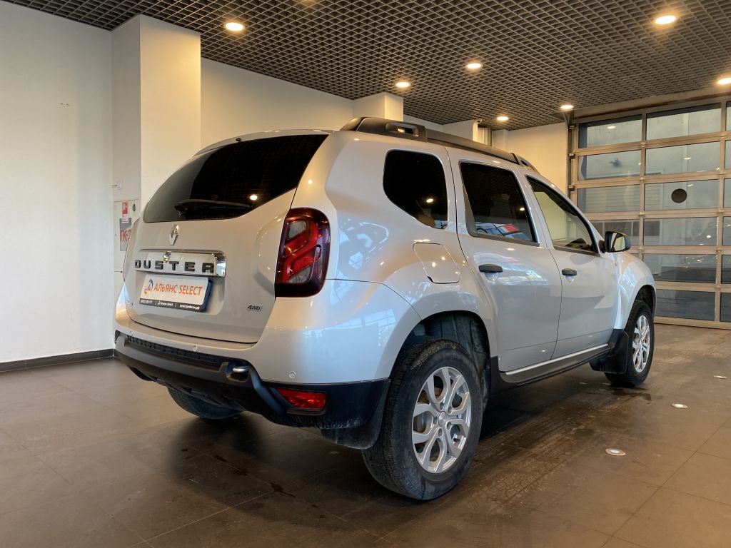 RENAULT DUSTER