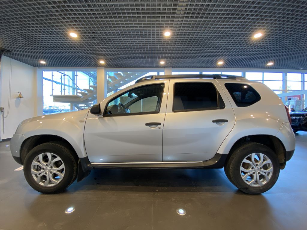 RENAULT DUSTER