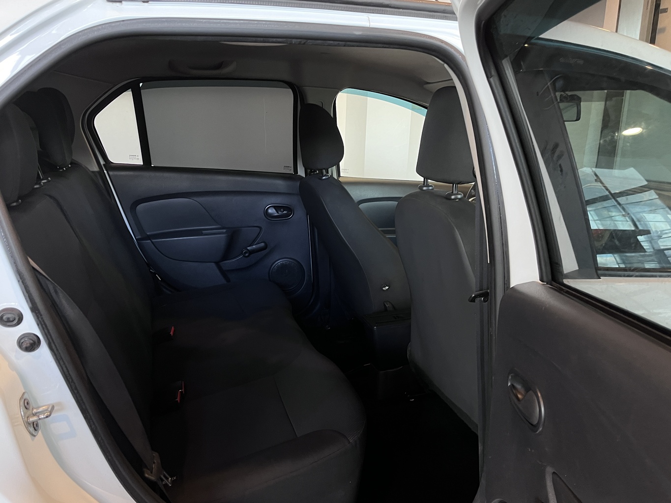 RENAULT LOGAN