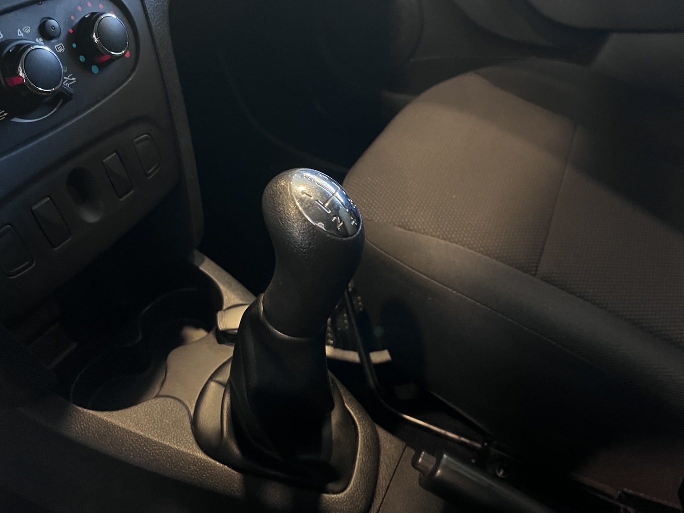 RENAULT LOGAN