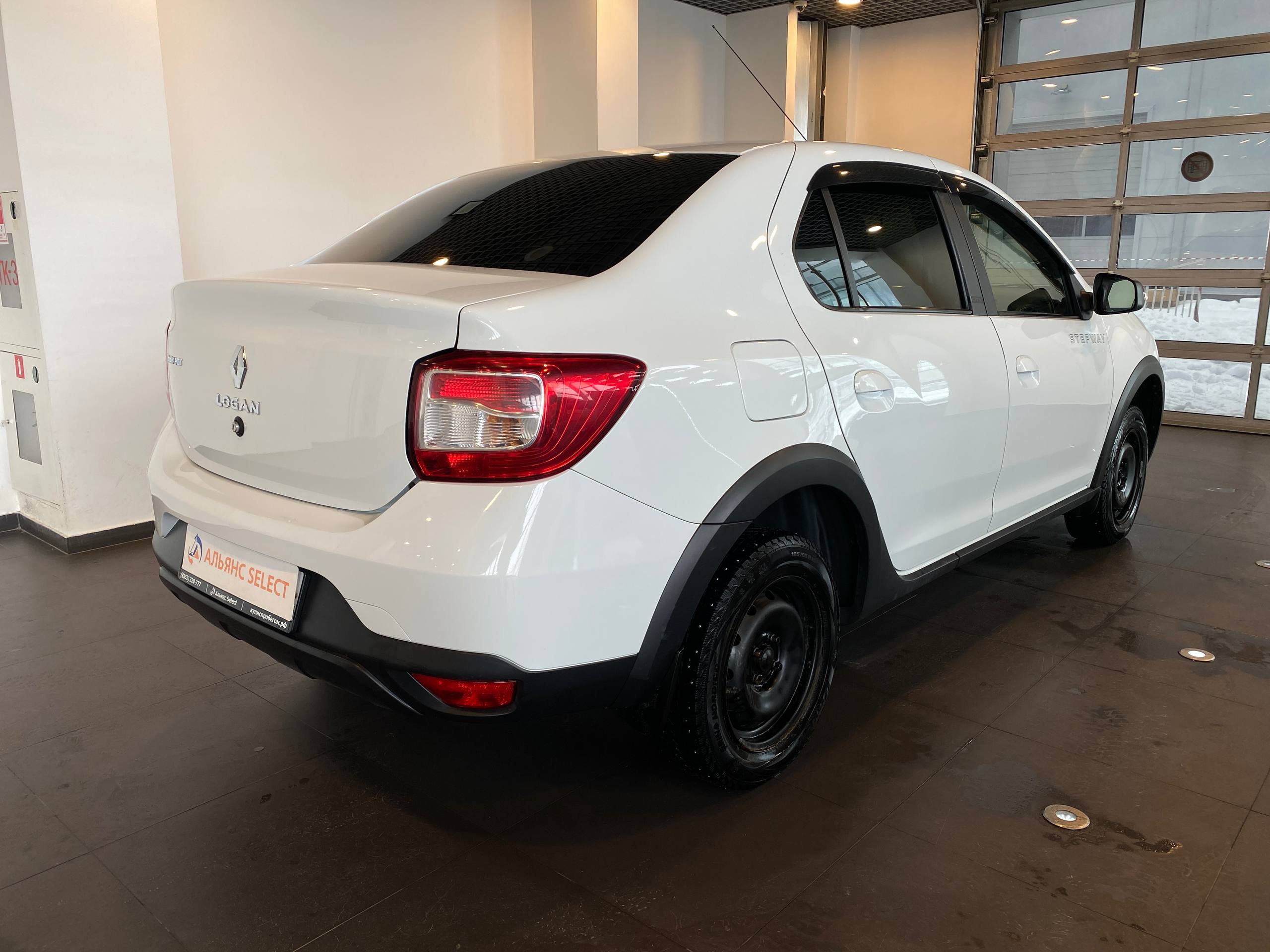 RENAULT LOGAN