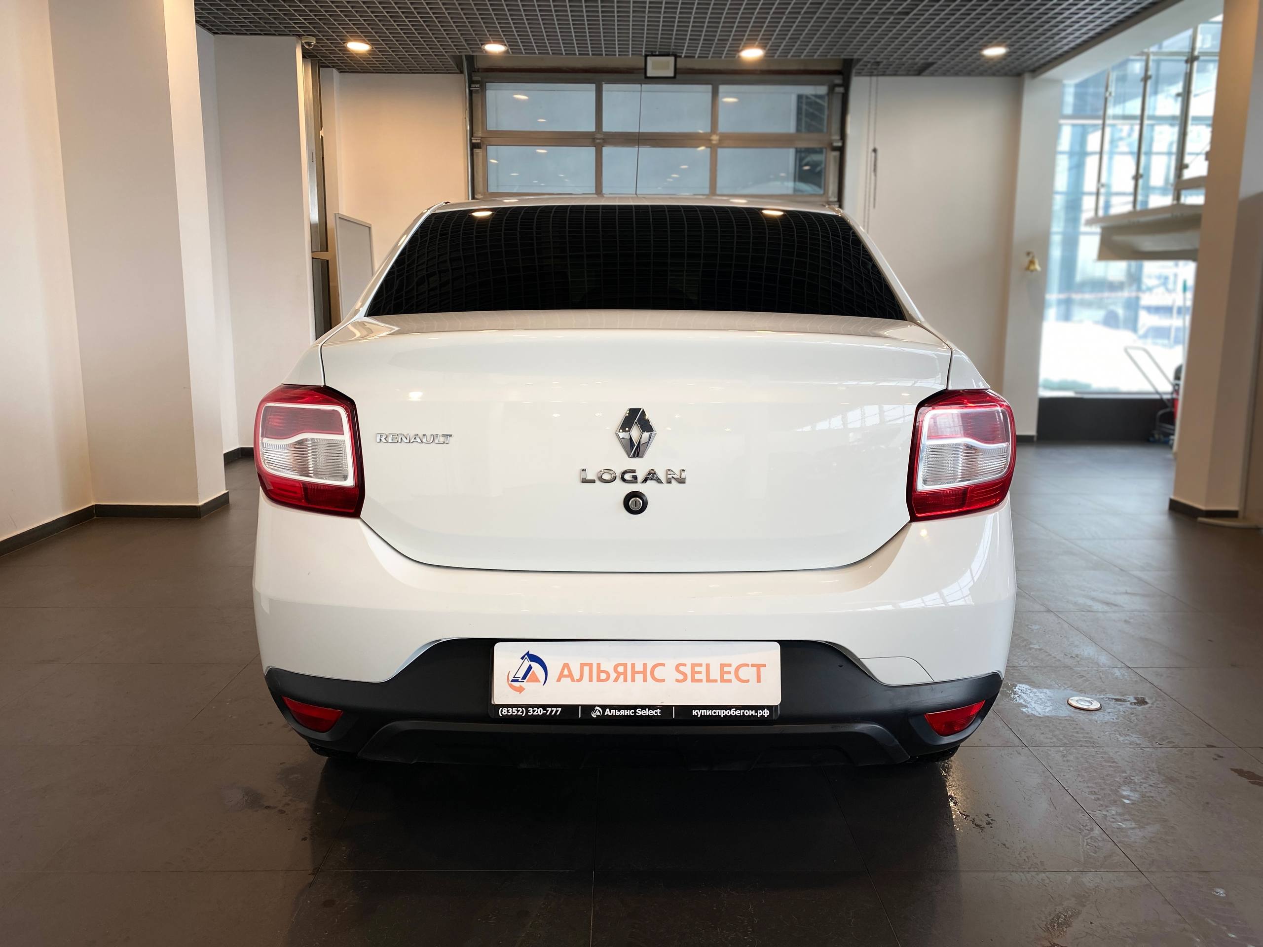 RENAULT LOGAN
