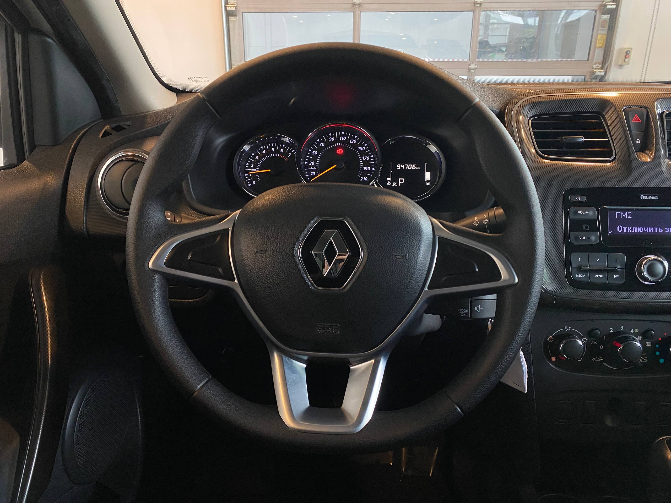 RENAULT LOGAN