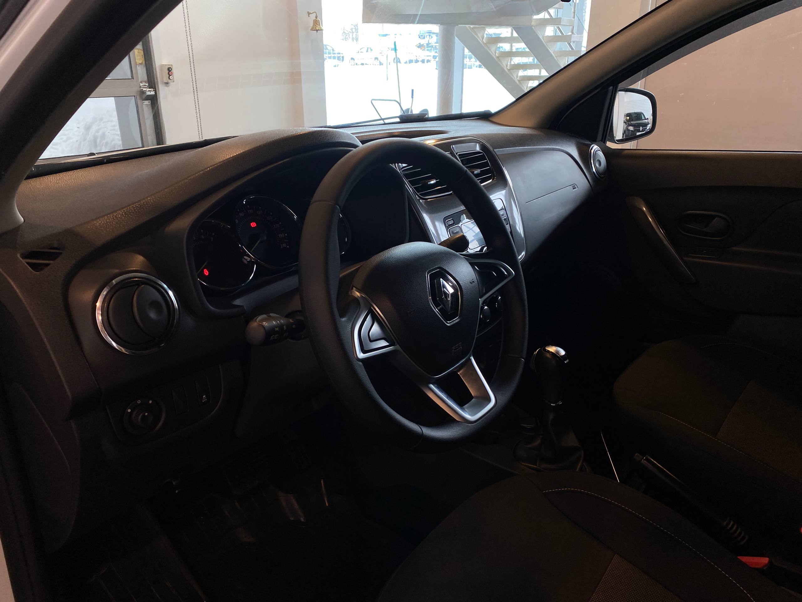 RENAULT LOGAN