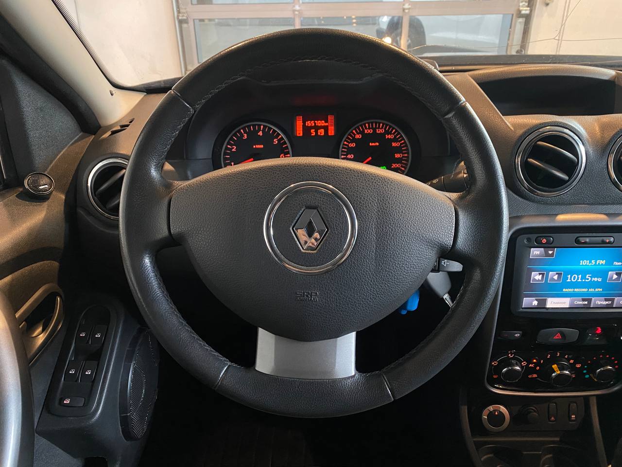 RENAULT DUSTER