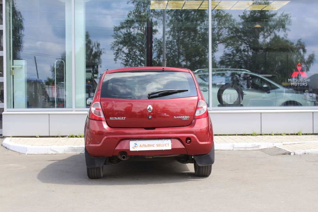 RENAULT SANDERO