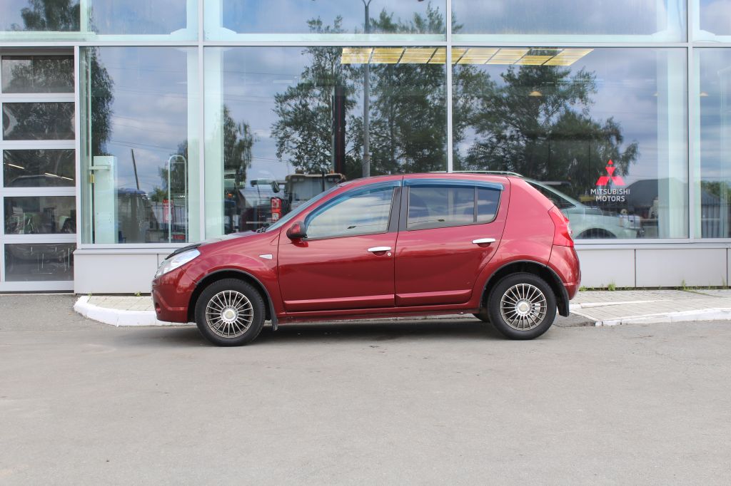 RENAULT SANDERO