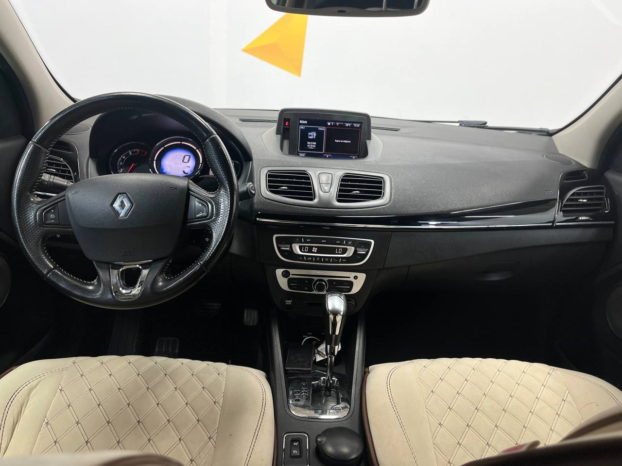 RENAULT FLUENCE