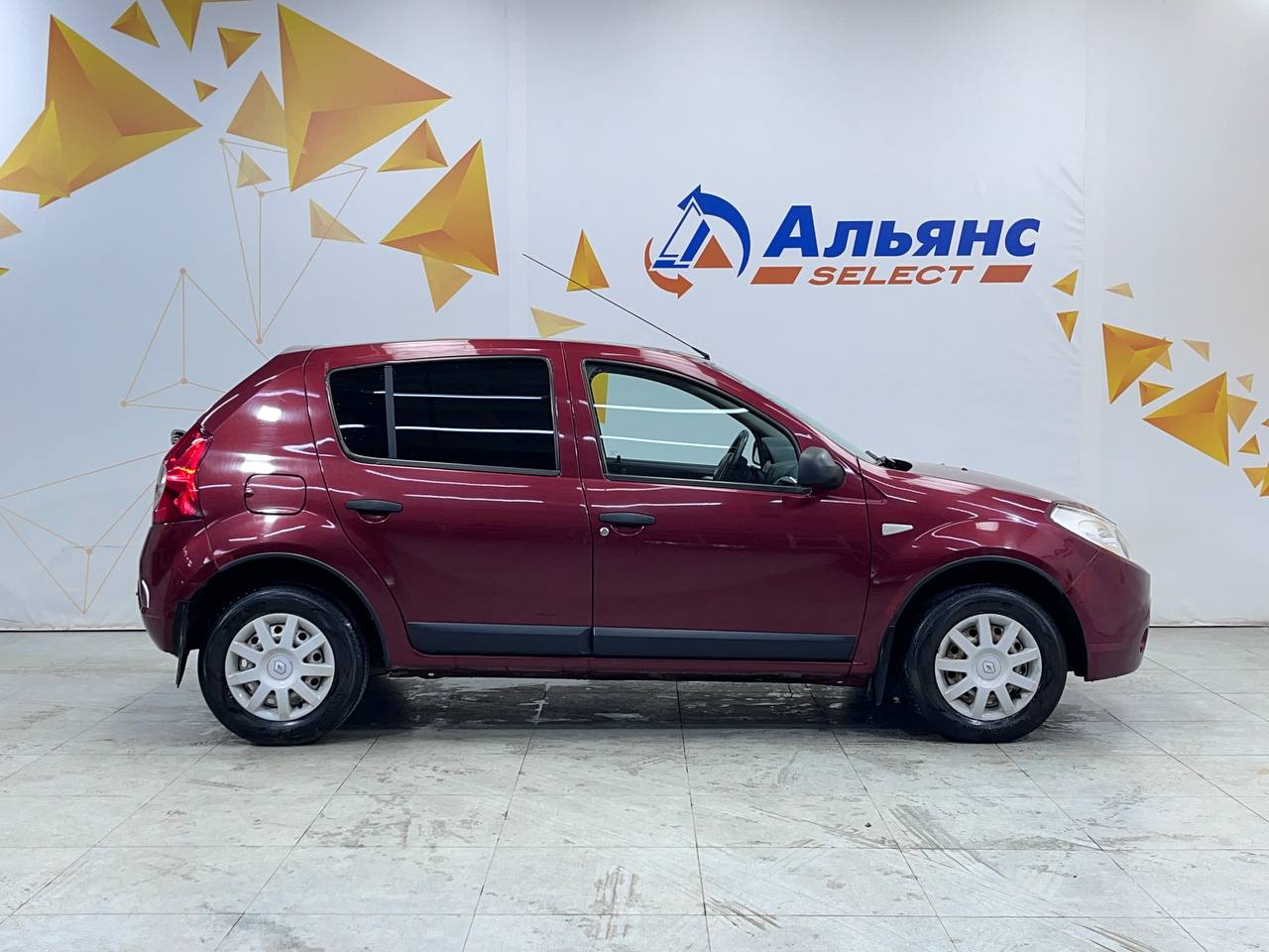 RENAULT SANDERO