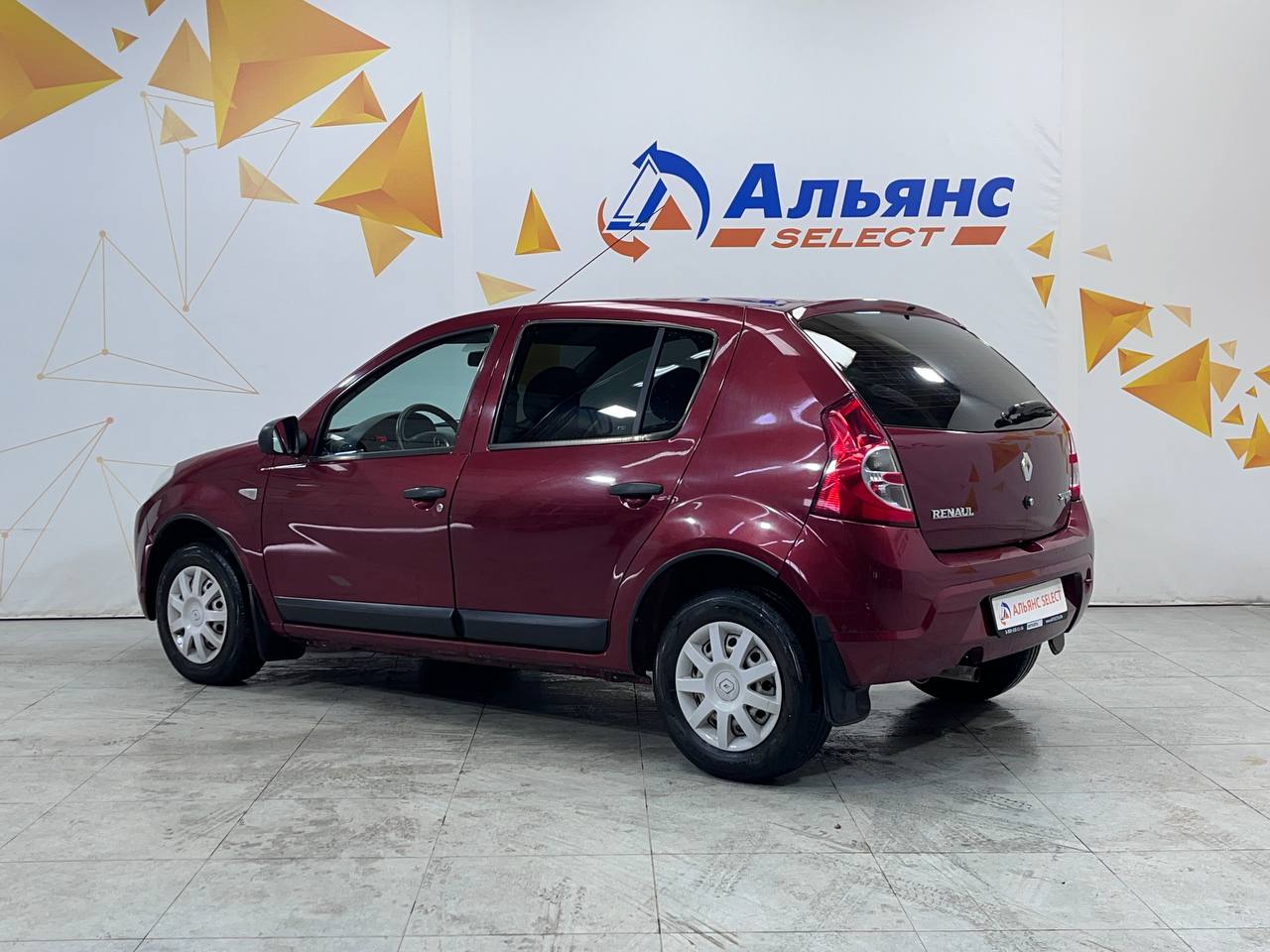RENAULT SANDERO