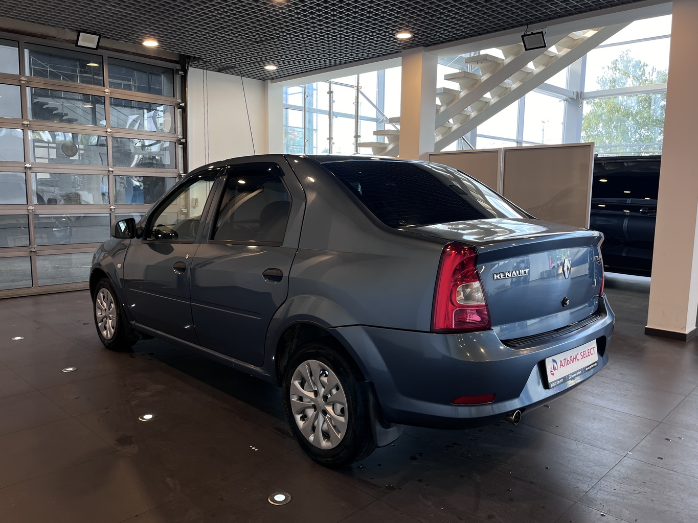 RENAULT LOGAN