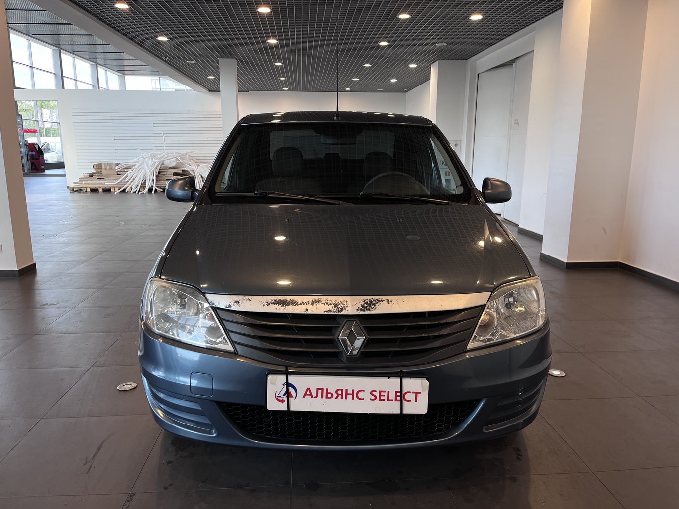 RENAULT LOGAN