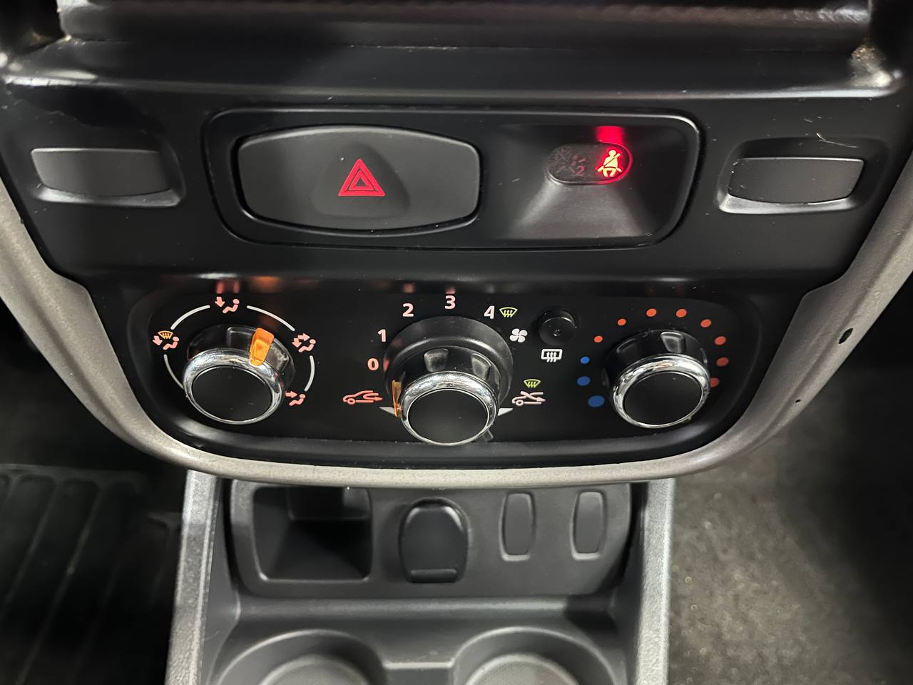RENAULT DUSTER
