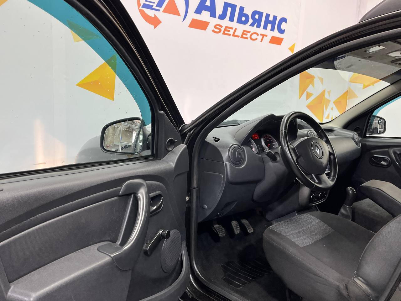 RENAULT DUSTER