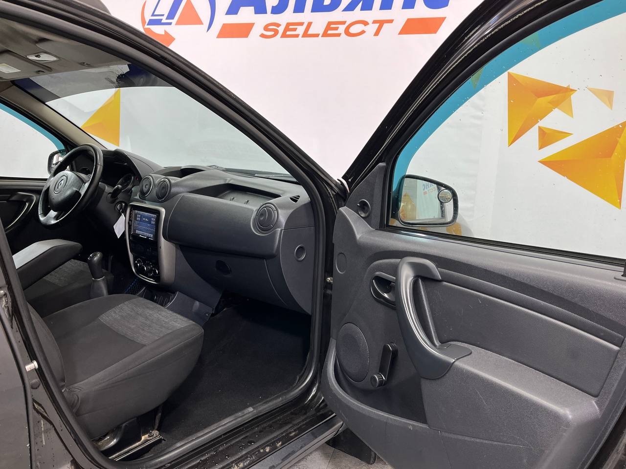 RENAULT DUSTER