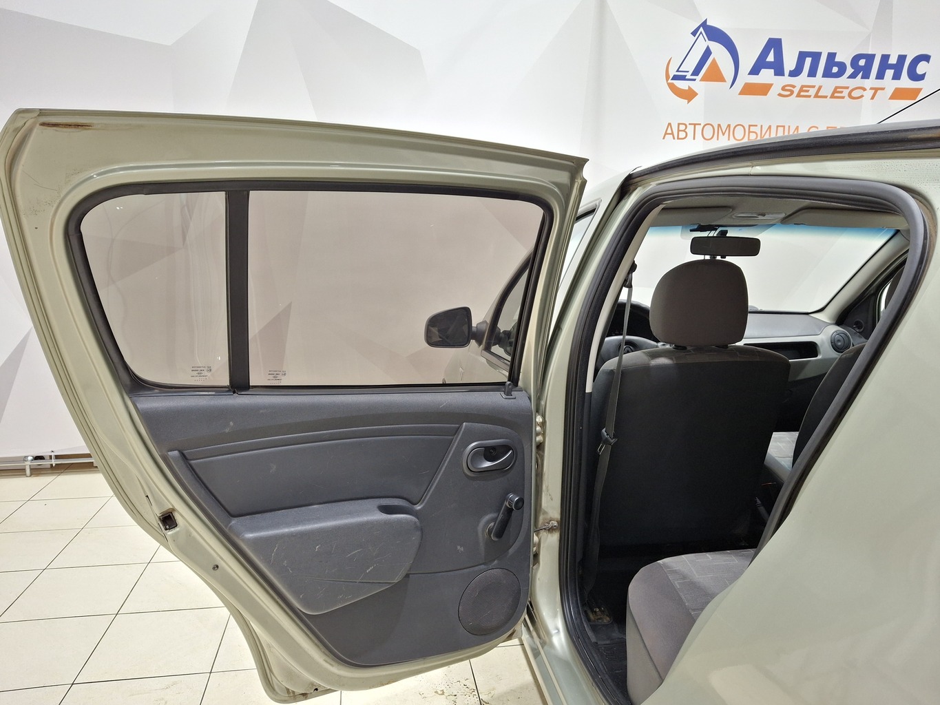 RENAULT SANDERO