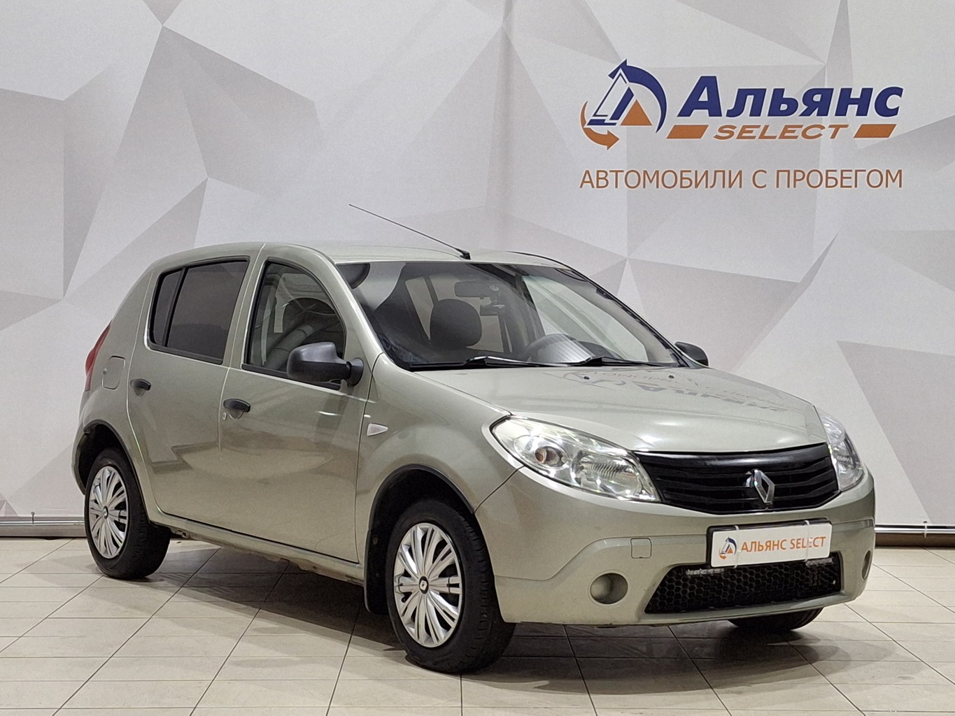 RENAULT SANDERO