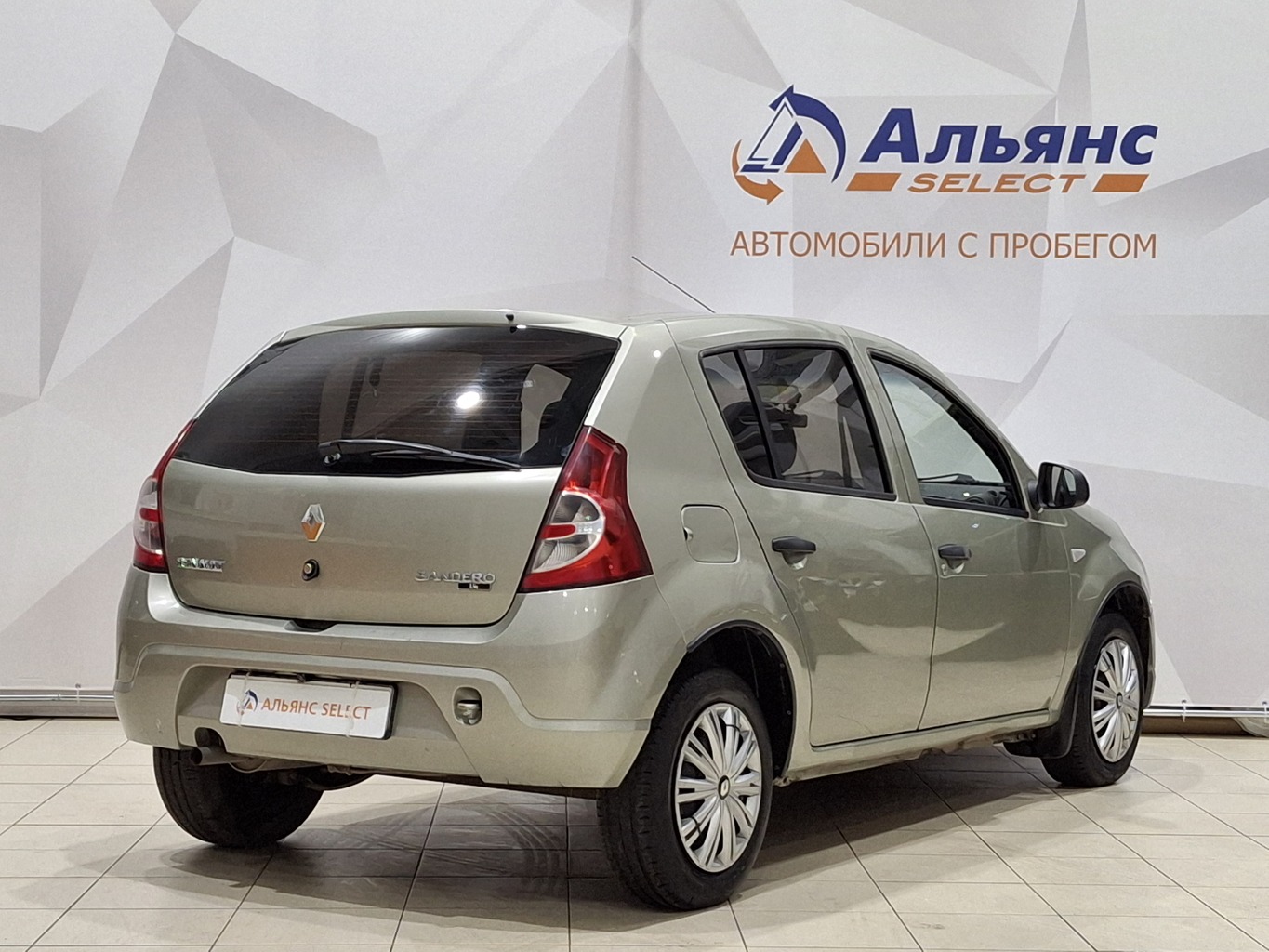RENAULT SANDERO