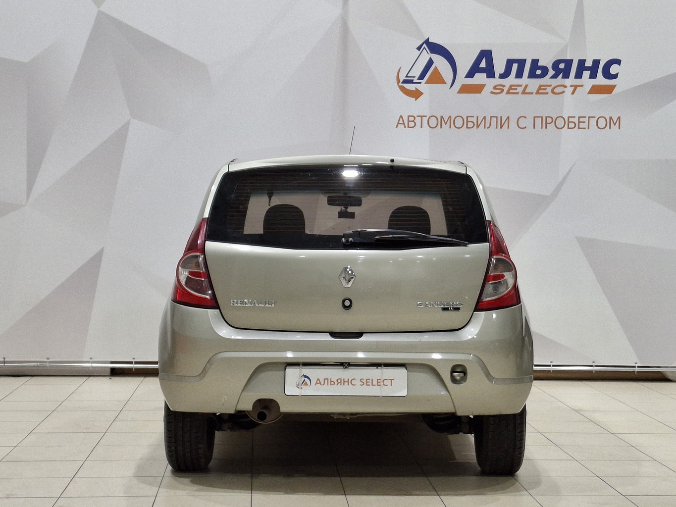 RENAULT SANDERO