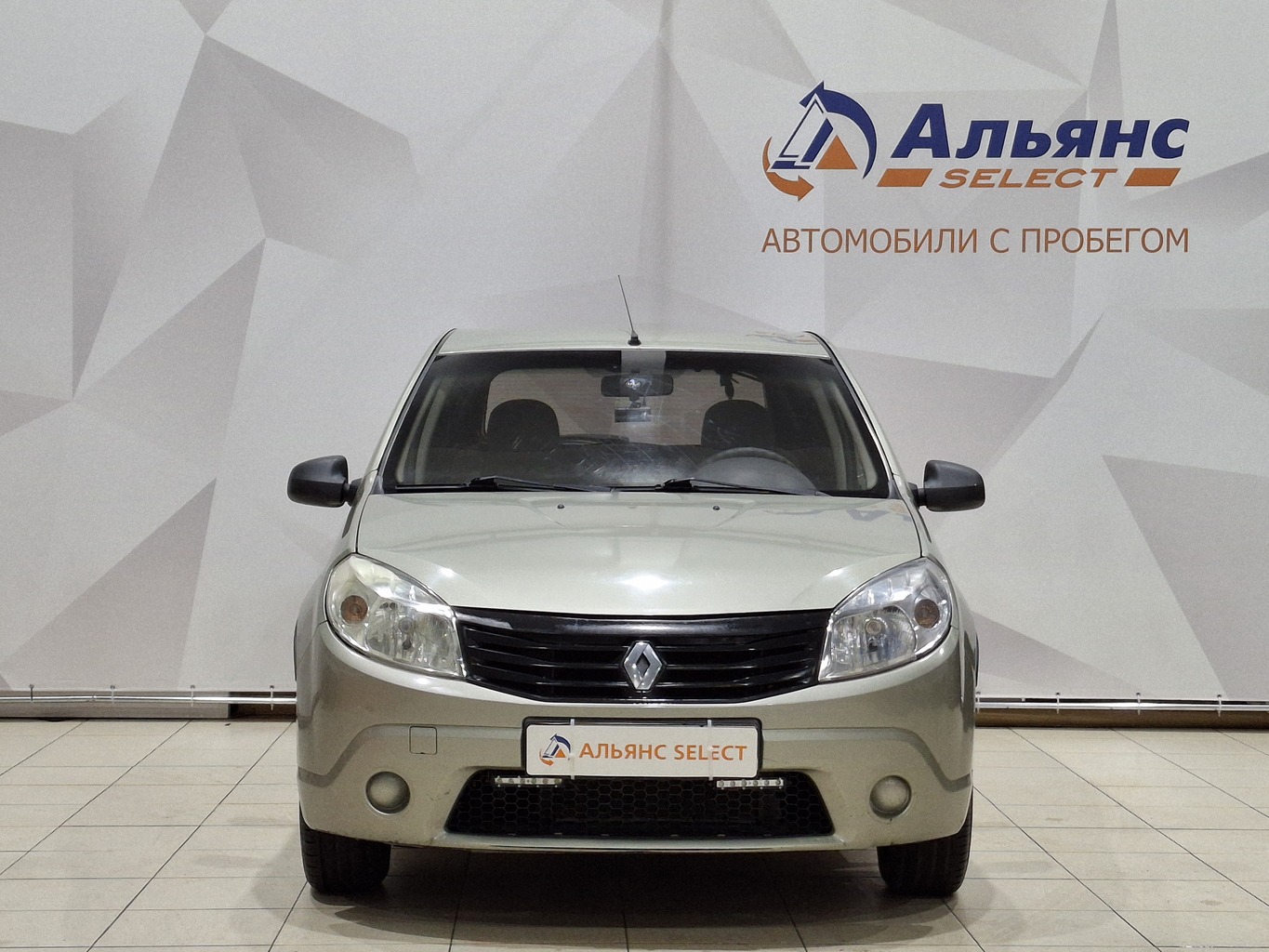 RENAULT SANDERO