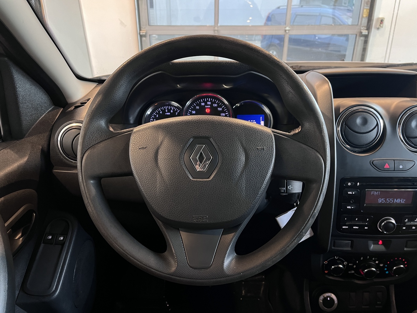 RENAULT DUSTER