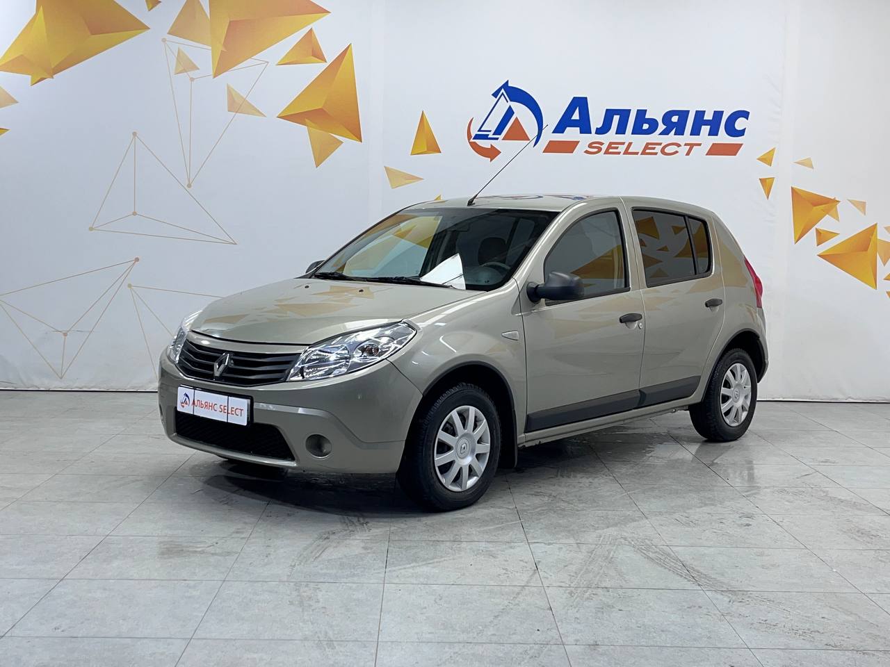 RENAULT SANDERO