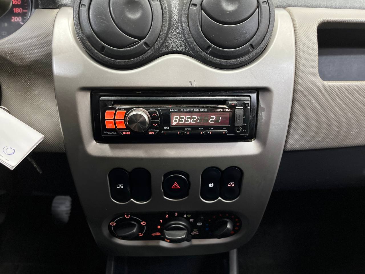 RENAULT SANDERO