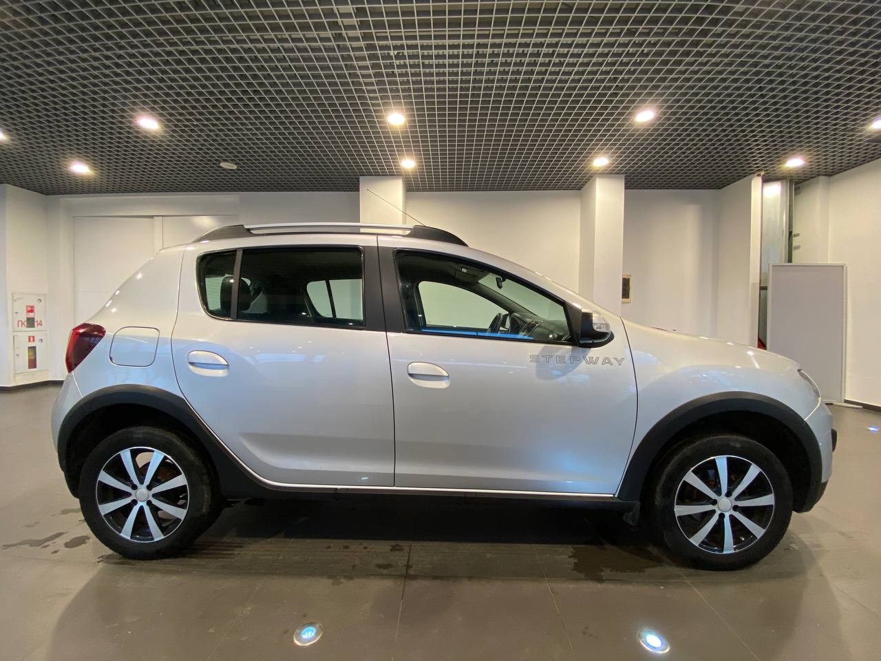 RENAULT SANDERO STEPWAY