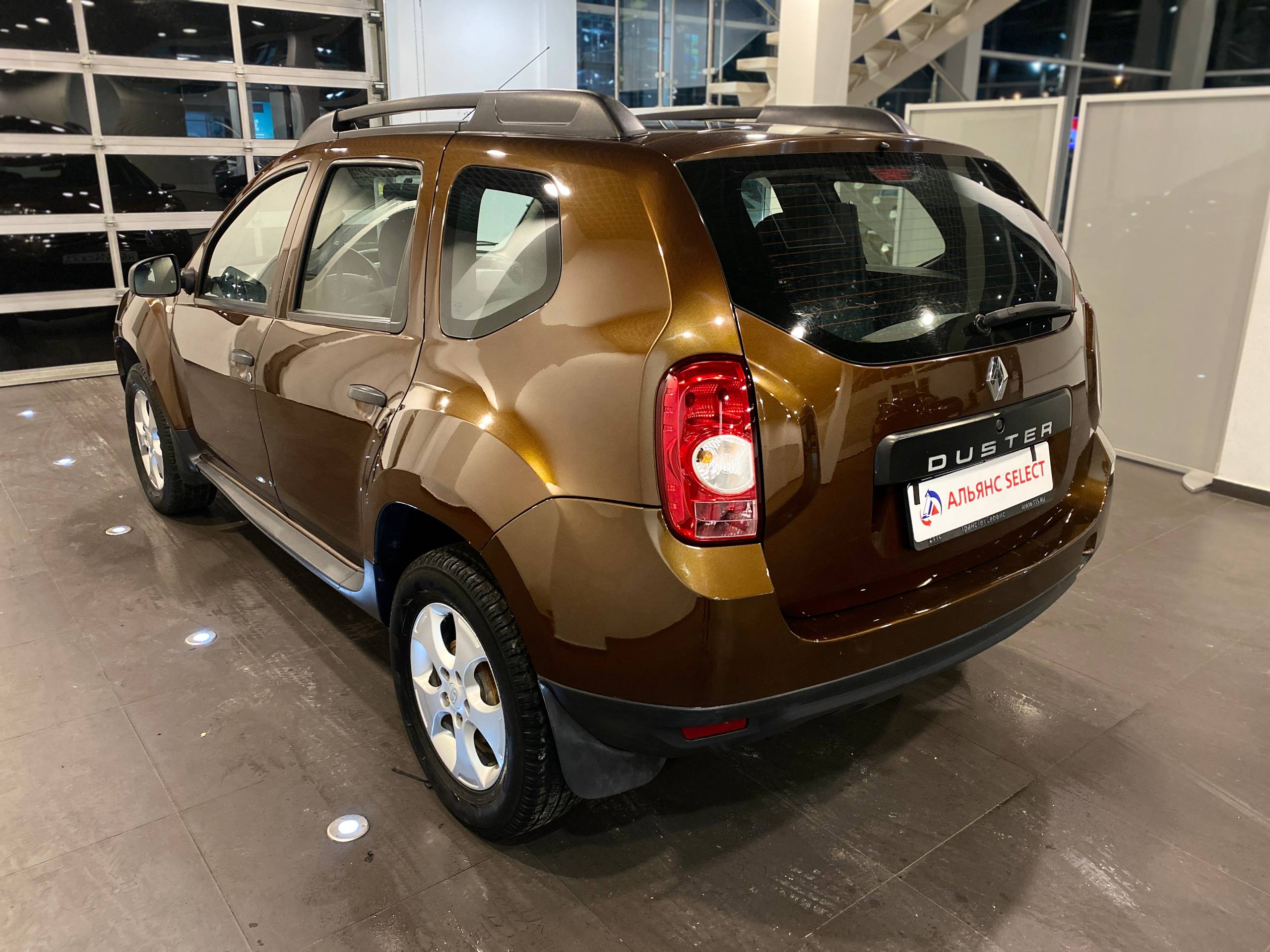 RENAULT DUSTER