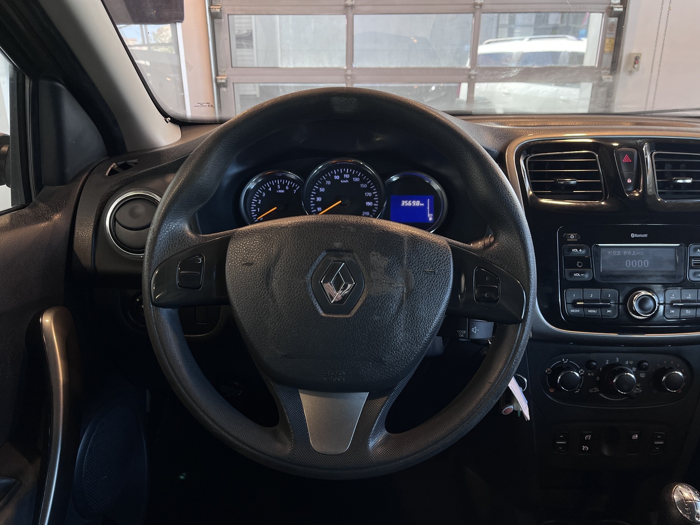 RENAULT LOGAN