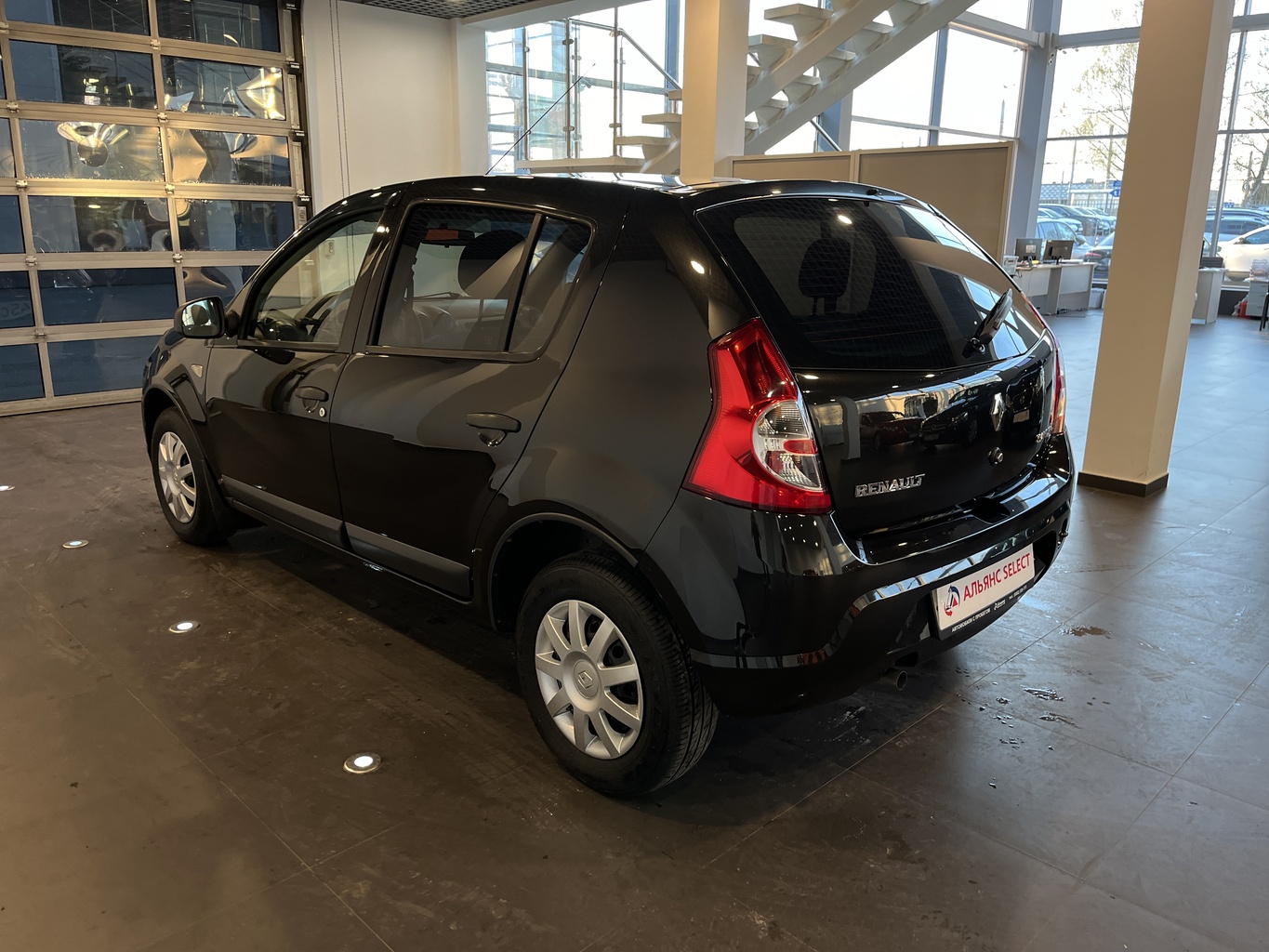 RENAULT SANDERO