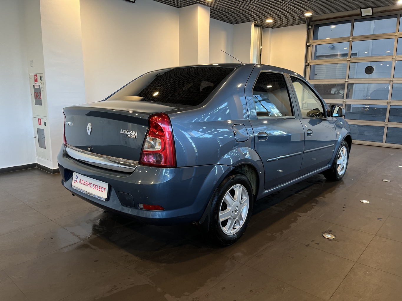 RENAULT LOGAN