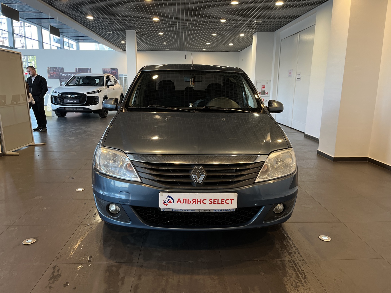 RENAULT LOGAN