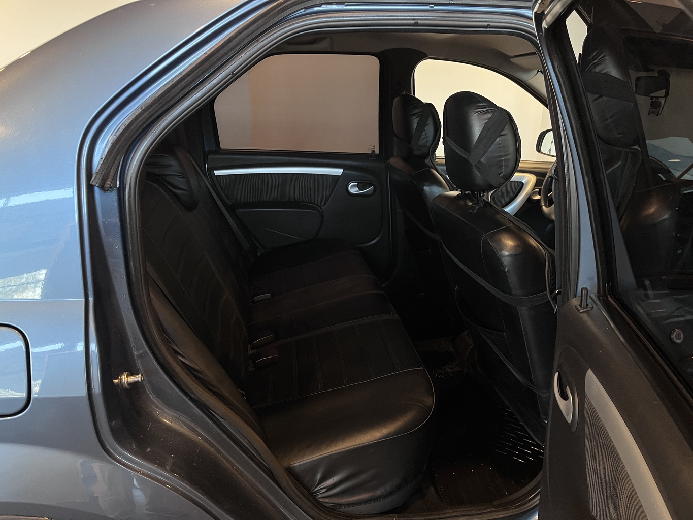 RENAULT LOGAN