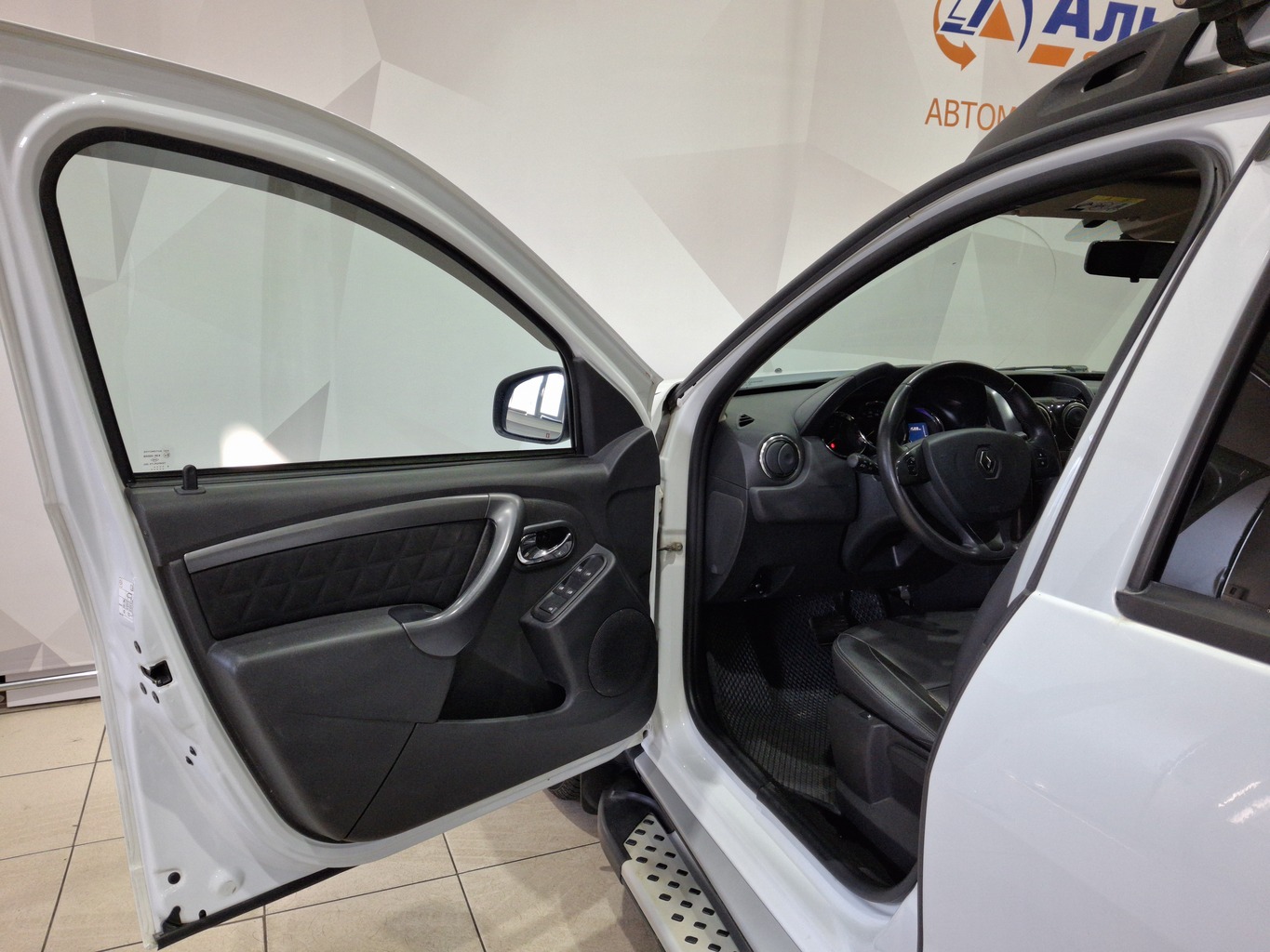 RENAULT DUSTER