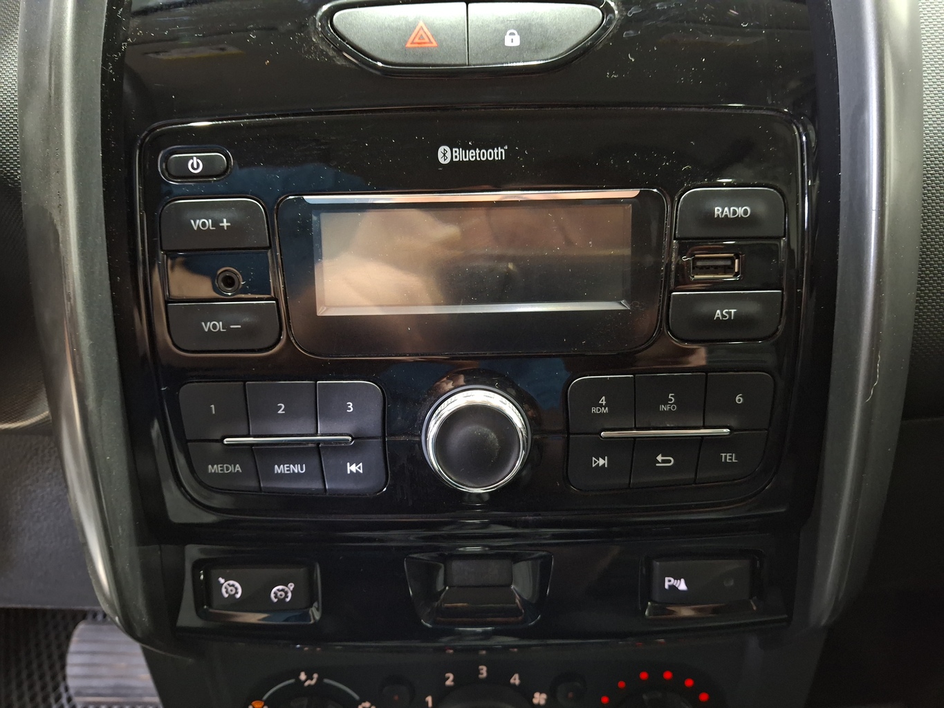 RENAULT DUSTER