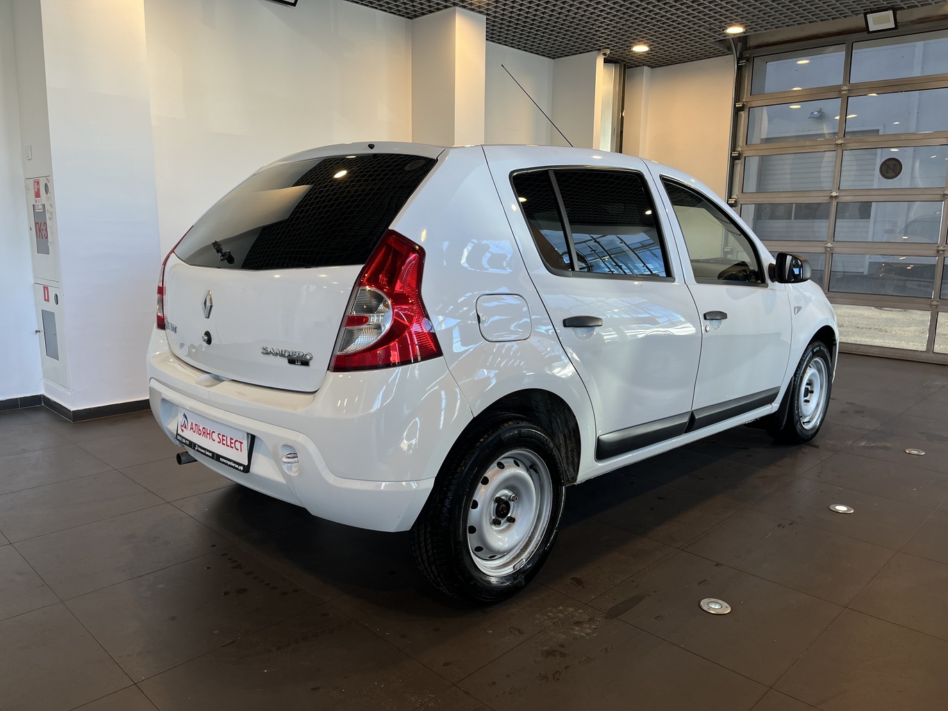 RENAULT SANDERO
