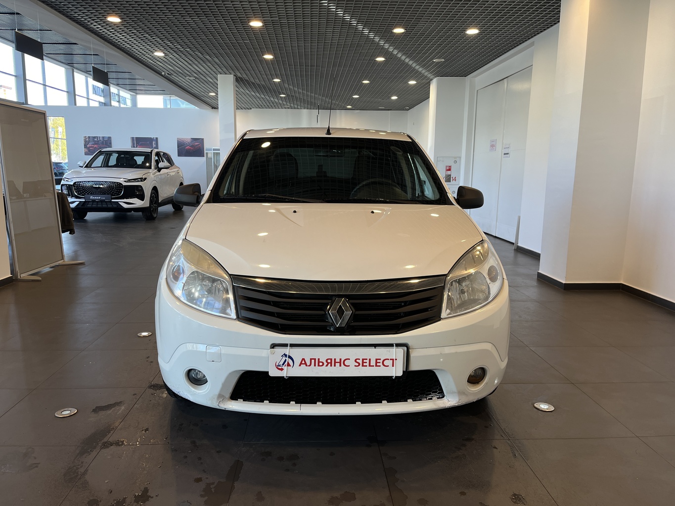 RENAULT SANDERO