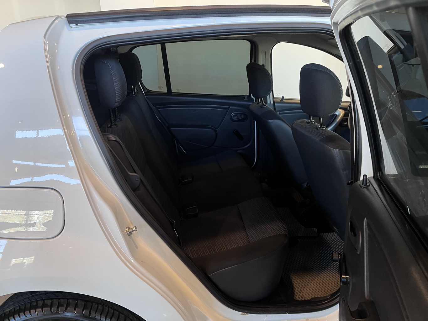 RENAULT SANDERO