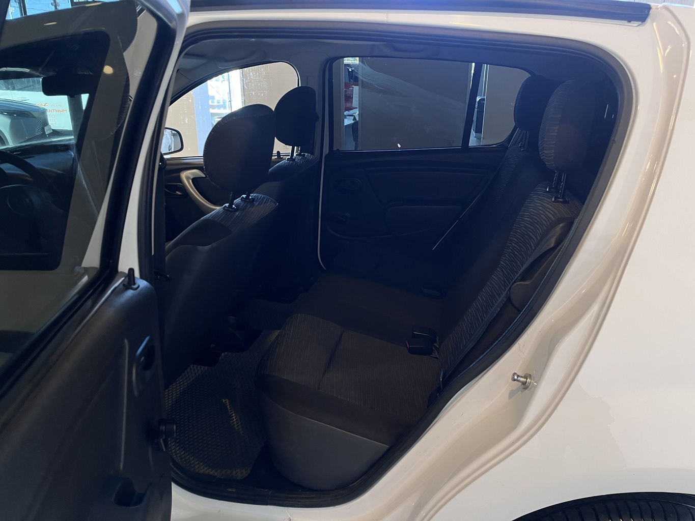 RENAULT SANDERO