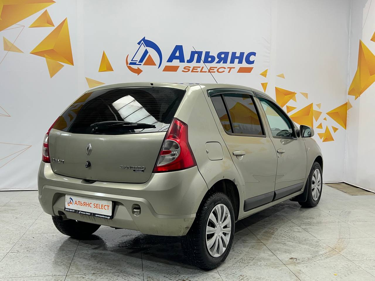 RENAULT SANDERO