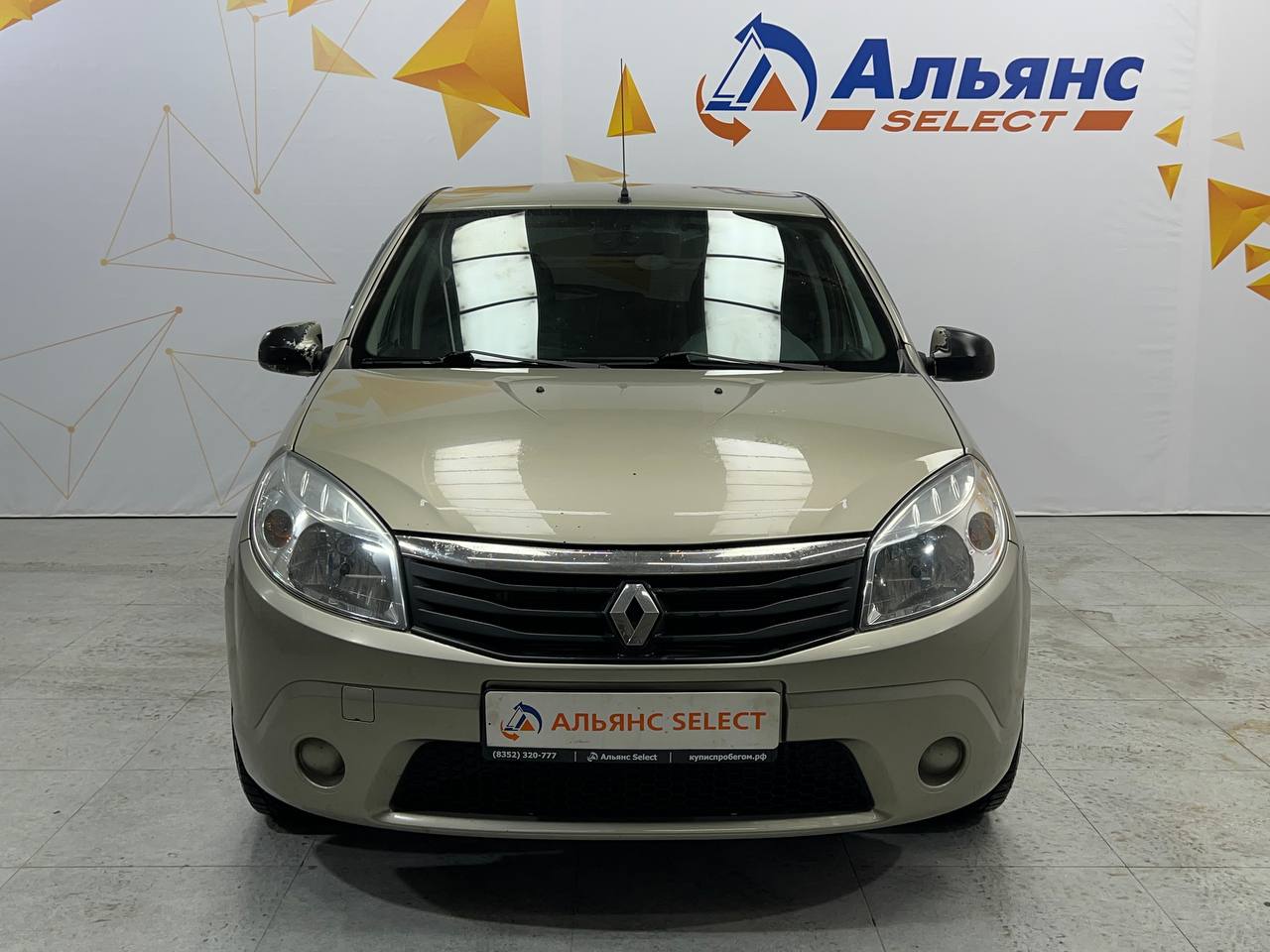 RENAULT SANDERO