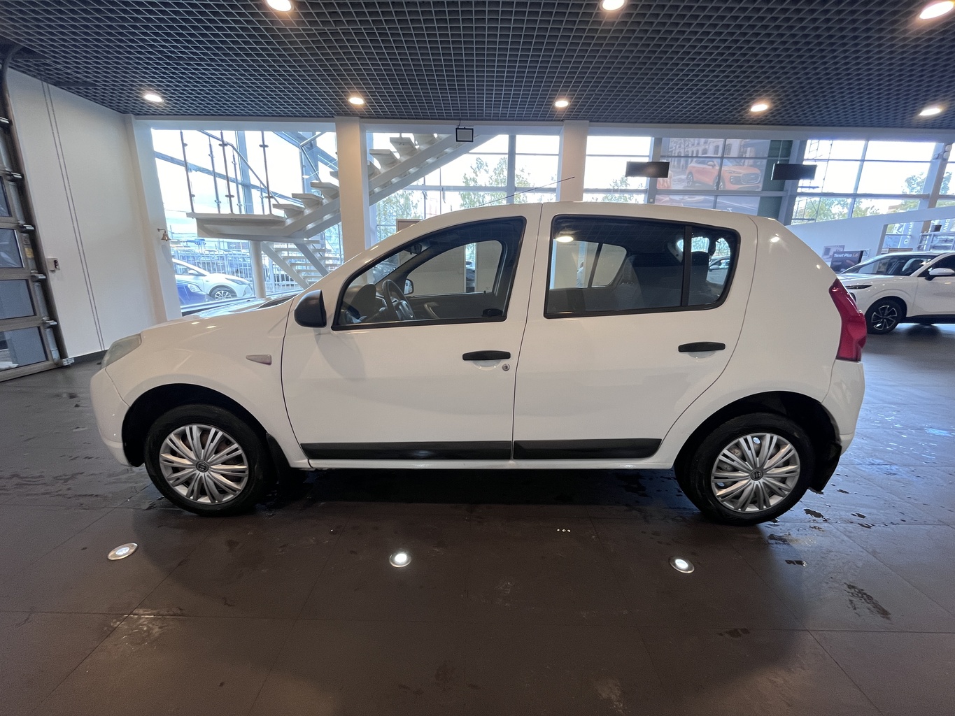 RENAULT SANDERO