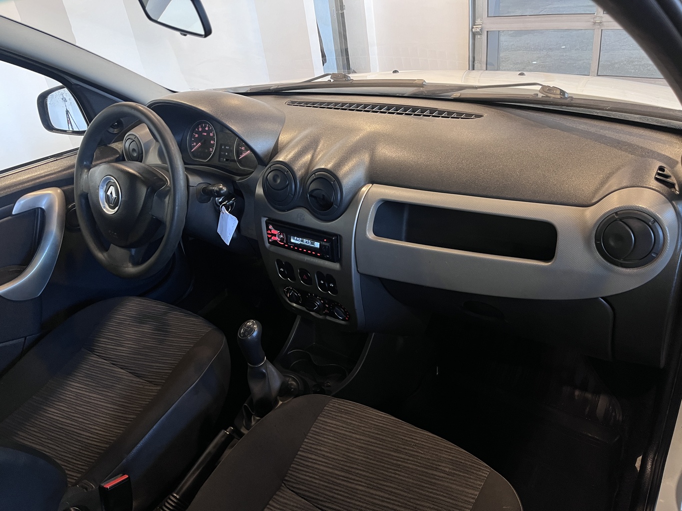 RENAULT SANDERO