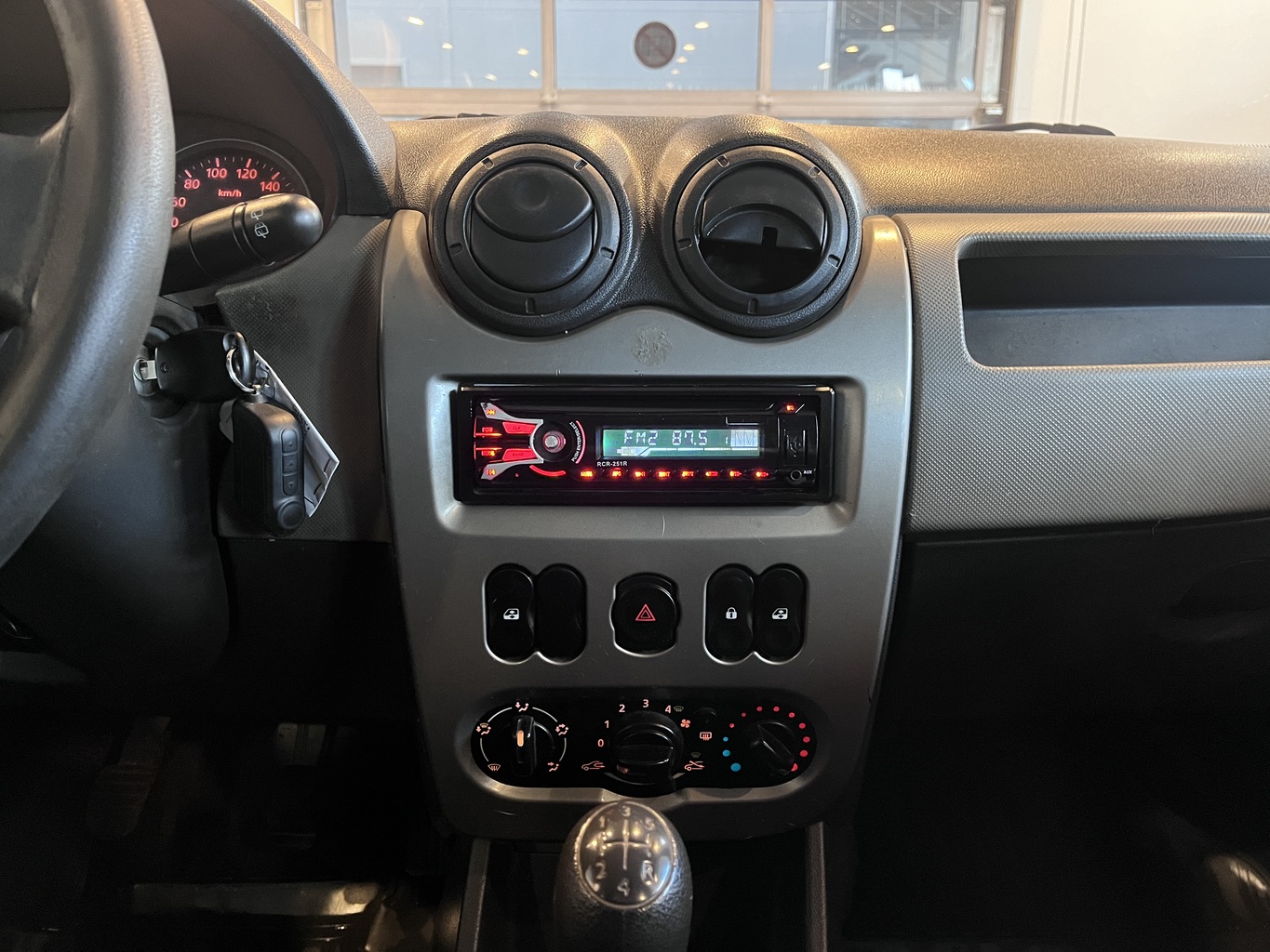 RENAULT SANDERO